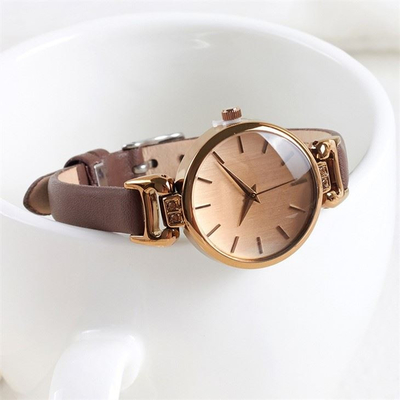 Le signore impermeabili 3ATM rivestono di pelle gli orologi femminili di lusso del cinturino di cuoio di orologi della cinghia