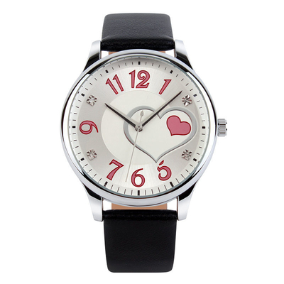 Orologio al quarzo da ragazza alla moda a forma di cuore, chiusura pieghevole impermeabile con sicurezza