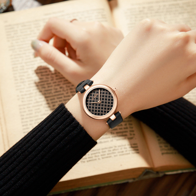 Personalizza l' orologio da uomo con l' opzione del colore del calendario e del quadrante personalizzato