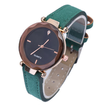 La banda reale di Laipute Diamond Watches For Women 23cm Legether ha fornito