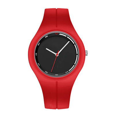 orologio di 41mm sul polso delle donne, orologio del braccialetto del silicone per le signore