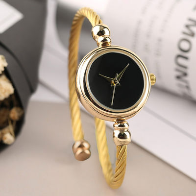 Larghezza di banda dell'orologio 4mm del braccialetto dell'oro delle donne dell'orologio del quarzo di Nonwaterproof
