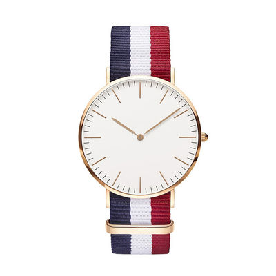 Orologio di nylon impermeabile della banda dell'orologio 5ATM del quarzo delle donne del ODM