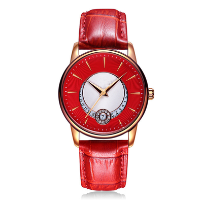 Le signore rivestono di pelle l'orologio alla moda del movimento del quarzo di bellezza