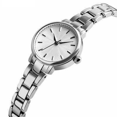 Specchio genuino in lega di zinco di vetro della cinghia di Diamond Quartz Watch 8mm