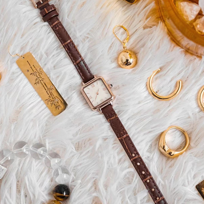 Il modo quadrato Roman Watch Slim Belt delle piccole di Brown donne di cuoio dell'orologio